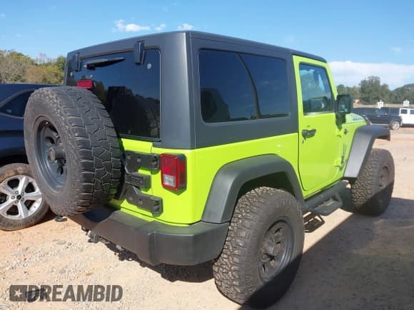 ✅ 2012 Jeep Wrangler Sport • VIN: 1C4AJWAG6CL266433 • Lot: 43504307. Wystawiony na IAAI z przebiegiem 138 019 mil. Bezpłatny archiwum sprzedaży aukcyjnych z USA i szczegółowy raport historii pojazdu na DreamBid. Zdjęcie 4.