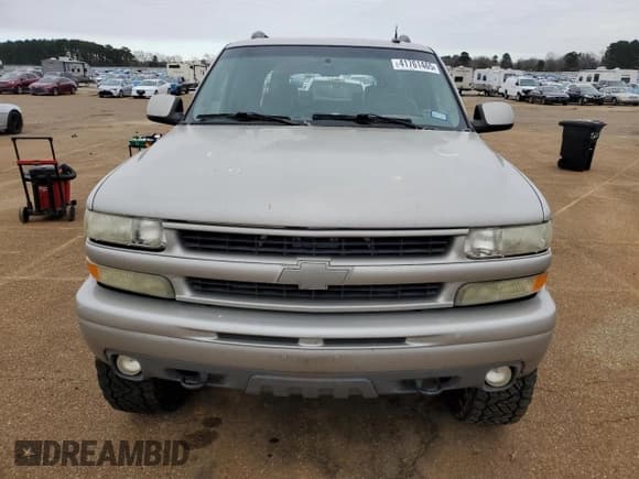 ✅ 2004 Chevrolet Suburban Z71 • VIN: 3GNFK16ZX4G126102 • Лот: 41761465. Опубликован ранее на Copart с пробегом Не указан. Бесплатный доступ к архиву аукционных продаж из США и подробный отчёт об истории автомобиля на DreamBid. Изображение 5.