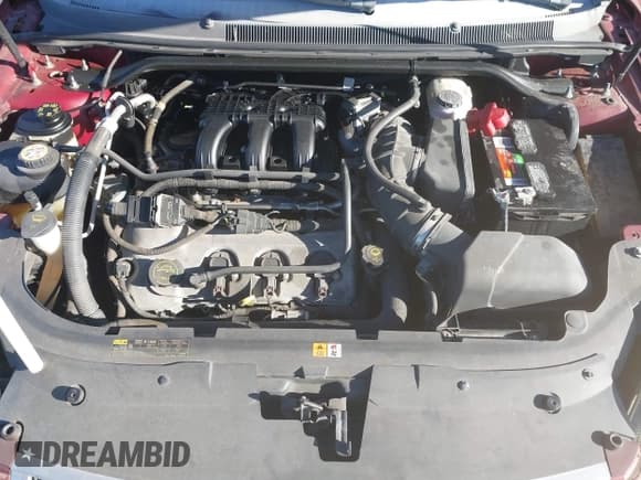 ✅ 2008 Mercury Sable • VIN: 1MEHM40W68G606133 • Lot: 41739248. Wystawiony na IAAI z przebiegiem 93 296 mil. Bezpłatny archiwum sprzedaży aukcyjnych z USA i szczegółowy raport historii pojazdu na DreamBid. Zdjęcie 10.