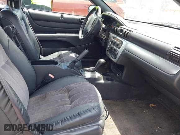 ✅ 2005 Chrysler Sebring Touring • VIN: 1C3EL55R05N503379 • Lot: 42819740. Listed on IAAI with 143,592 mi. Free auction sales archive from the USA and detailed vehicle history report at DreamBid. Image 5.