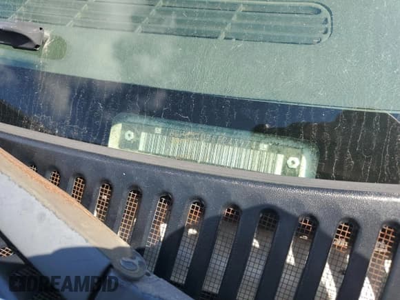 ✅ 2005 Chevrolet Silverado 2500HD Work Truck • VIN: 1GCHK24U95E248974 • Лот: 71242955. Опубликован ранее на Copart с пробегом 66 489 миль. Бесплатный доступ к архиву аукционных продаж из США и подробный отчёт об истории автомобиля на DreamBid. Изображение 12.