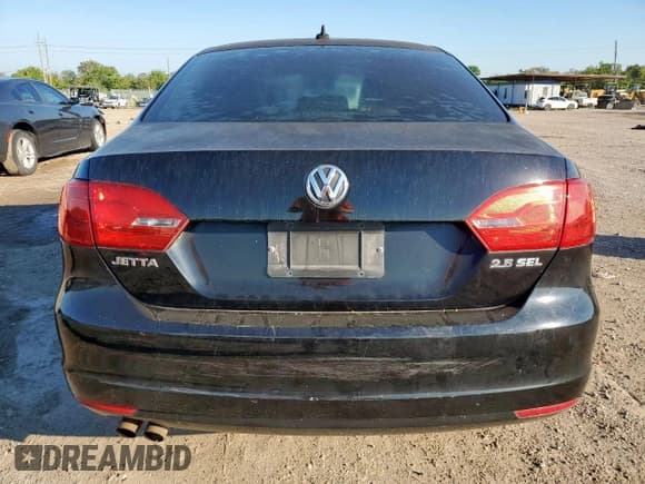 ✅ 2013 Volkswagen Jetta SEL • VIN: 3VWLX7AJ2DM374070 • Lot: 71625675. Listed on Copart with 129,245 mi. Free auction sales archive from the USA and detailed vehicle history report at DreamBid. Image 6.