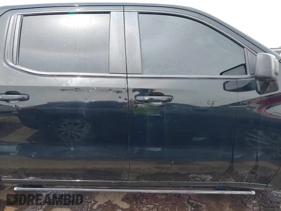 ✅ 2019 Chevrolet Silverado 1500 LT Trail Boss • VIN: 3GCPYFED4KG297004 • Lot: 42984504. Wystawiony na IAAI z przebiegiem 136 915 mil. Bezpłatny archiwum sprzedaży aukcyjnych z USA i szczegółowy raport historii pojazdu na DreamBid. Zdjęcie 13.