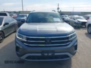 ✅ 2023 Volkswagen Atlas SE • VIN: 1V2WR2CA3PC536335 • Lot: 43329067. Wystawiony na IAAI z przebiegiem 46 910 mil. Bezpłatny archiwum sprzedaży aukcyjnych z USA i szczegółowy raport historii pojazdu na DreamBid. Zdjęcie 12.