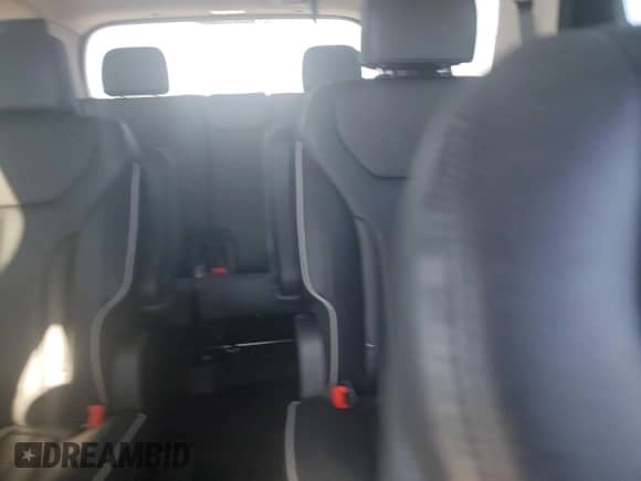 ✅ 2024 Hyundai Palisade SEL • VIN: KM8R44GE7RU777250 • Лот: 80550724. Размещён на Copart с пробегом 5 045 миль миль. Получите бесплатный доступ к архиву аукционных продаж из США и посмотрите подробный отчёт об истории автомобиля на DreamBid. Изображение 10.