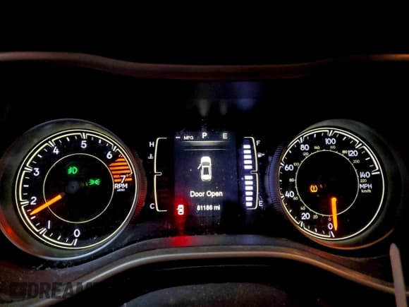 ✅ 2016 Jeep Cherokee Latitude • VIN: 1C4PJMCB9GW332896 • Лот: 93780435. Опубликован ранее на Copart с пробегом 81 186 миль. Бесплатный доступ к архиву аукционных продаж из США и подробный отчёт об истории автомобиля на DreamBid. Изображение 9.