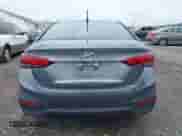 2019 Hyundai Accent SE z VIN 3KPC24A30KE077484, wystawiony jako IAAI lot #42712588 z przebiegiem 63 398 mil mil oraz . Historia ofert i sprzedaży dostępna na DreamBid. Obrazek 16.