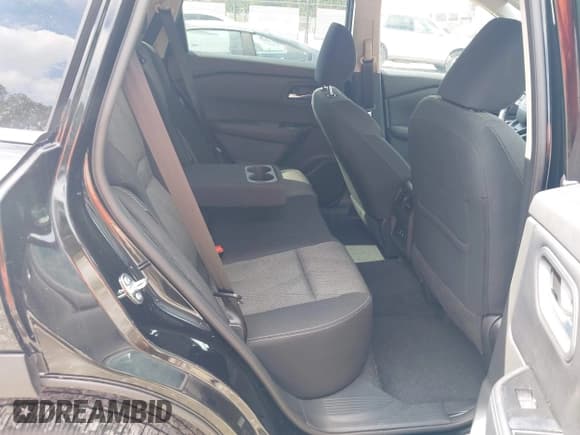 ✅ 2025 Nissan Rogue SV • VIN: 5N1BT3BA6SC784334 • Lot: 43282610. Wystawiony na IAAI z przebiegiem 27 252 mil. Bezpłatny archiwum sprzedaży aukcyjnych z USA i szczegółowy raport historii pojazdu na DreamBid. Zdjęcie 8.