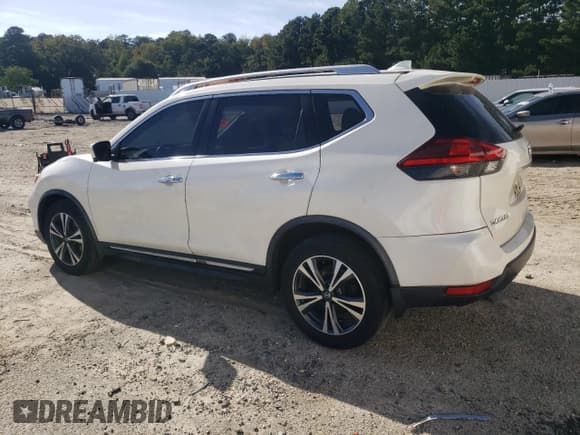 ✅ 2017 Nissan Rogue S • VIN: JN8AT2MTXHW398309 • Лот: 84445965. Опубликован ранее на Copart с пробегом 136 037 миль. Бесплатный доступ к архиву аукционных продаж из США и подробный отчёт об истории автомобиля на DreamBid. Изображение 2.