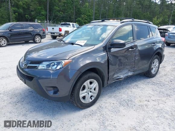 ✅ 2014 Toyota RAV4 LE • VIN: JTMZFREV0EJ021172 • Lot: 42123498. Listed on IAAI with 63,846 mi. Free auction sales archive from the USA and detailed vehicle history report at DreamBid. Image 17.