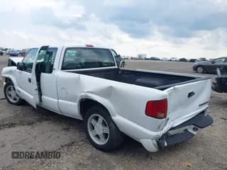 ✅ 2000 Chevrolet S-10 LS • VIN: 1GCCS1956Y8254921 • Лот: 42251873. Опубликован ранее на IAAI с пробегом 235 756 миль. Бесплатный доступ к архиву аукционных продаж из США и подробный отчёт об истории автомобиля на DreamBid. Изображение 3.