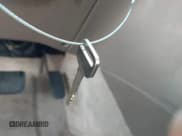 ✅ 2000 Toyota Camry LE • VIN: 4T1BG22K4YU967077 • Лот: 43550030. Опубликован ранее на IAAI с пробегом 119 323 миль. Бесплатный доступ к архиву аукционных продаж из США и подробный отчёт об истории автомобиля на DreamBid. Изображение 11.