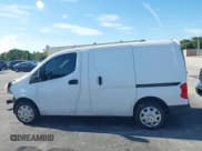 ✅ 2017 Nissan NV200 S • VIN: 3N6CM0KN5HK696818 • Lot: 40334418. Wystawiony na IAAI z przebiegiem 219 841 mil. Bezpłatny archiwum sprzedaży aukcyjnych z USA i szczegółowy raport historii pojazdu na DreamBid. Zdjęcie 15.
