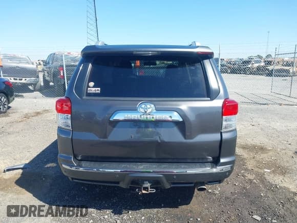✅ 2011 Toyota 4Runner SR5 • VIN: JTEZU5JR6B5020356 • Lot: 42003830. Wystawiony na IAAI z przebiegiem 465 318 mil. Bezpłatny archiwum sprzedaży aukcyjnych z USA i szczegółowy raport historii pojazdu na DreamBid. Zdjęcie 16.