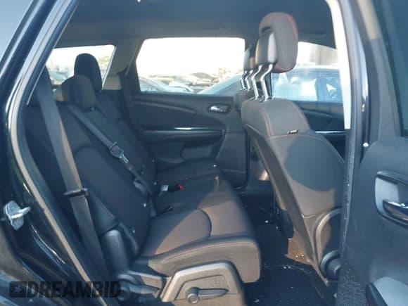 ✅ 2011 Dodge Journey R/T • VIN: 3D4PG7FG9BT534744 • Lot: 40903529. Wystawiony na IAAI z przebiegiem 209 095 mil. Bezpłatny archiwum sprzedaży aukcyjnych z USA i szczegółowy raport historii pojazdu na DreamBid. Zdjęcie 8.
