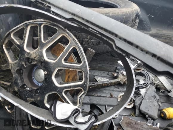 ✅ 2013 GMC Sierra 1500 SLT • VIN: 1GTR2WE78DZ143869 • Lot: 51488145. Listed on Copart with Not provided. Free auction sales archive from the USA and detailed vehicle history report at DreamBid. Image 14.