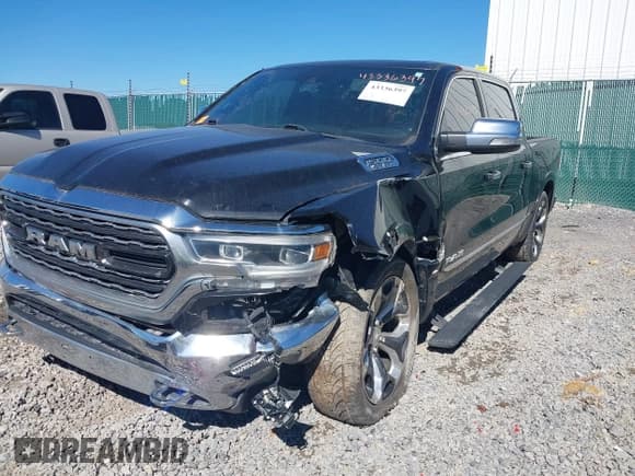 ✅ 2019 Ram 1500 Limited • VIN: 1C6SRFHT2KN823400 • Lot: 43336397. Wystawiony na IAAI z przebiegiem 134 538 mil. Bezpłatny archiwum sprzedaży aukcyjnych z USA i szczegółowy raport historii pojazdu na DreamBid. Zdjęcie 6.