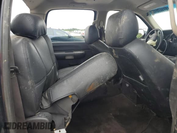 ✅ 2007 Chevrolet Silverado 2500HD 1LT • VIN: 1GCHK23657F557924 • Лот: 67369815. Опубликован ранее на Copart с пробегом 278 962 миль. Бесплатный доступ к архиву аукционных продаж из США и подробный отчёт об истории автомобиля на DreamBid. Изображение 10.