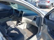 ✅ 2006 Kia Spectra • VIN: KNAFE161365208111 • Лот: 41886193. Опубликован ранее на IAAI с пробегом 292 535 миль. Бесплатный доступ к архиву аукционных продаж из США и подробный отчёт об истории автомобиля на DreamBid. Изображение 5.