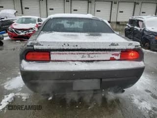 ✅ 2009 Dodge Challenger R/T • VIN: 2B3LJ54T29H503261 • Lot: 43987605. Wystawiony na Copart z przebiegiem 184 812 mil. Bezpłatny archiwum sprzedaży aukcyjnych z USA i szczegółowy raport historii pojazdu na DreamBid. Zdjęcie 6.