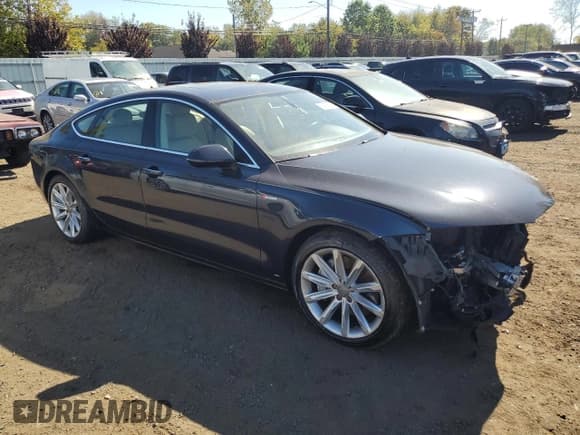 ✅ 2013 Audi A7 Premium Plus • VIN: WAUYGAFC5DN044619 • Lot: 84455535. Listed on Copart with 121,881 mi. Free auction sales archive from the USA and detailed vehicle history report at DreamBid. Image 4.
