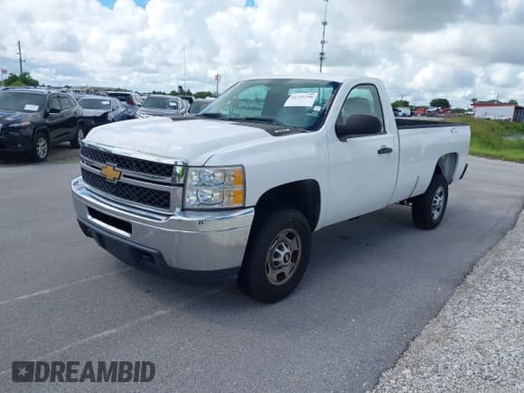 ✅ 2013 Chevrolet Silverado 2500HD Work Truck • VIN: 1GC0CVCG7DF156942 • Lot: 42725390. Wystawiony na IAAI z przebiegiem 177 154 mil. Bezpłatny archiwum sprzedaży aukcyjnych z USA i szczegółowy raport historii pojazdu na DreamBid. Zdjęcie 2.
