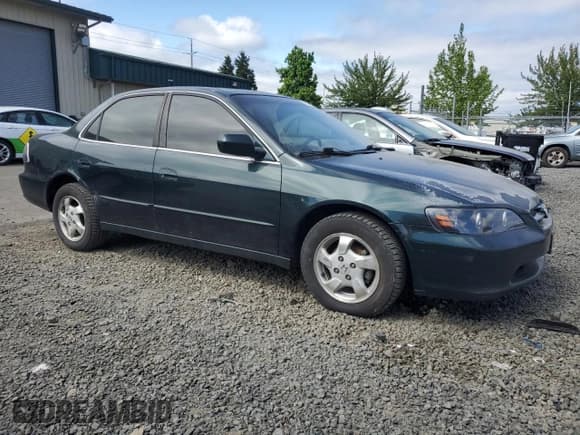 ✅ 1999 Honda Accord EX • VIN: 1HGCG5556XA048845 • Лот: 58376265. Опубликован ранее на Copart с пробегом 157 249 миль. Бесплатный доступ к архиву аукционных продаж из США и подробный отчёт об истории автомобиля на DreamBid. Изображение 4.