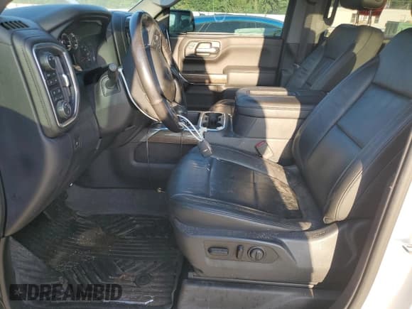 ✅ 2019 Chevrolet Silverado 1500 RST • VIN: 3GCUYEED2KG184276 • Lot: 73765254. Wystawiony na Copart z przebiegiem 123 067 mil. Bezpłatny archiwum sprzedaży aukcyjnych z USA i szczegółowy raport historii pojazdu na DreamBid. Zdjęcie 7.