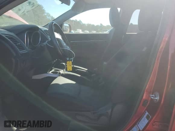 2014 Mitsubishi Outlander ES z VIN 4A4AP3AU5EE031914, wystawiony jako Copart lot #89510075 z przebiegiem 194 151 mil mil oraz Czysty tytuł • Clean title. Historia ofert i sprzedaży dostępna na DreamBid. Obrazek 7.