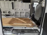 ✅ 2017 Ford Transit • VIN: 1FTYE9ZM9HKA83930 • Lot: 59028005. Wystawiony na Copart z przebiegiem 285 236 mil. Bezpłatny archiwum sprzedaży aukcyjnych z USA i szczegółowy raport historii pojazdu na DreamBid. Zdjęcie 11.