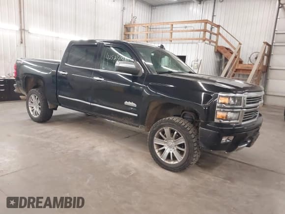 ✅ 2015 Chevrolet Silverado 1500 High Country • VIN: 3GCUKTEJXFG465713 • Лот: 42523048. Опубликован ранее на IAAI с пробегом 177 361 миль. Бесплатный доступ к архиву аукционных продаж из США и подробный отчёт об истории автомобиля на DreamBid. Изображение 1.