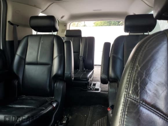 ✅ 2007 Chevrolet Suburban LTZ • VIN: 3GNFK16347G144417 • Lot: 71093544. Wystawiony na Copart z przebiegiem 279 255 mil. Bezpłatny archiwum sprzedaży aukcyjnych z USA i szczegółowy raport historii pojazdu na DreamBid. Zdjęcie 10.