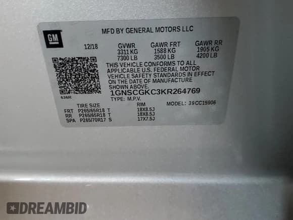 ✅ 2019 Chevrolet Suburban LS • VIN: 1GNSCGKC3KR264769 • Lot: 82259595. Wystawiony na Copart z przebiegiem 76 803 mil. Bezpłatny archiwum sprzedaży aukcyjnych z USA i szczegółowy raport historii pojazdu na DreamBid. Zdjęcie 13.