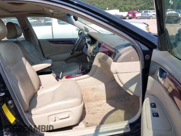 ✅ 2004 Lexus ES 350 • VIN: JTHBA30G140009296 • Лот: 42352564. Опубликован ранее на IAAI с пробегом 272 766 миль. Бесплатный доступ к архиву аукционных продаж из США и подробный отчёт об истории автомобиля на DreamBid. Изображение 5.