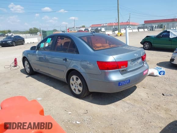✅ 2010 Hyundai Sonata GLS • VIN: 5NPET4AC5AH659127 • Lot: 43221813. Listed on IAAI with 215,978 mi. Free auction sales archive from the USA and detailed vehicle history report at DreamBid. Image 3.