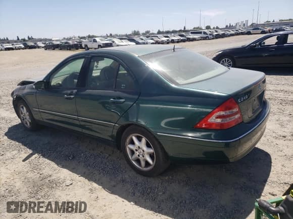 ✅ 2001 Mercedes-Benz C 230/260/280/320 • VIN: WDBRF61J21F089325 • Лот: 57538794. Опубликован ранее на Copart с пробегом 88 695 миль. Бесплатный доступ к архиву аукционных продаж из США и подробный отчёт об истории автомобиля на DreamBid. Изображение 2.