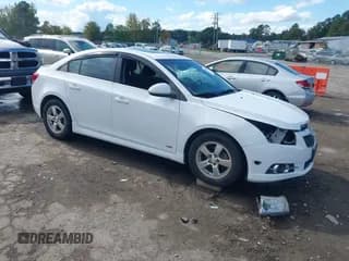 ✅ 2014 Chevrolet Cruze 1LT • VIN: 1G1PC5SB8E7297057 • Лот: 43383534. Опубликован ранее на IAAI с пробегом 196 127 миль. Бесплатный доступ к архиву аукционных продаж из США и подробный отчёт об истории автомобиля на DreamBid. Изображение 1.