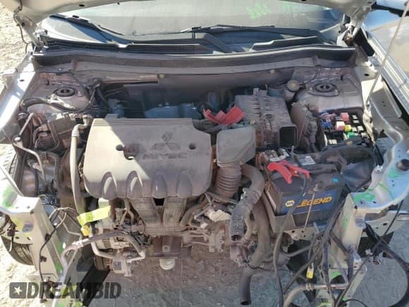 ✅ 2018 Mitsubishi Outlander SE • VIN: JA4AD3A32JZ010328 • Lot: 87104415. Wystawiony na Copart z przebiegiem 56 466 mil. Bezpłatny archiwum sprzedaży aukcyjnych z USA i szczegółowy raport historii pojazdu na DreamBid. Zdjęcie 11.