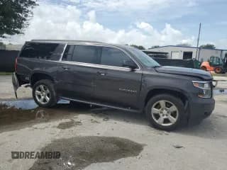 ✅ 2017 Chevrolet Suburban LS • VIN: 1GNSCGKC3HR397881 • Lot: 70394674. Wystawiony na Copart z przebiegiem 122 853 mil. Bezpłatny archiwum sprzedaży aukcyjnych z USA i szczegółowy raport historii pojazdu na DreamBid. Zdjęcie 4.