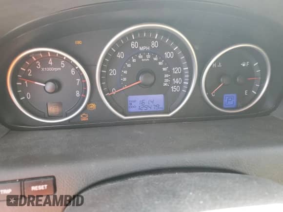 2012 Hyundai Veracruz Limited с VIN KM8NU4CC2CU199262, выставлен на аукционе Copart как лот 47537285 с пробегом 129 479 миль миль и Списание • Salvage title. История ставок и продаж доступна на DreamBid. Изображение 9.