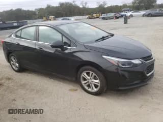 ✅ 2018 Chevrolet Cruze LT • VIN: 1G1BE5SM2J7121766 • Lot: 68550622. Wystawiony na Copart z przebiegiem 99 202 mil. Bezpłatny archiwum sprzedaży aukcyjnych z USA i szczegółowy raport historii pojazdu na DreamBid. Zdjęcie 4.