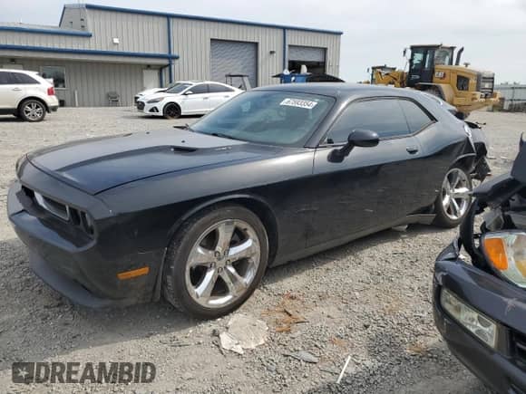 2014 Dodge Challenger R/T z VIN 2C3CDYBT1EH139648, wystawiony jako Copart lot #67593354 z przebiegiem 79 469 mil mil oraz Szkoda całkowita • Salvage title. Historia ofert i sprzedaży dostępna na DreamBid. Obrazek 1.