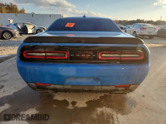 ✅ 2017 Dodge Challenger R/T Scat Pack • VIN: 2C3CDZFJ7HH517815 • Лот: 86479385. Опубликован ранее на Copart с пробегом 47 824 миль. Бесплатный доступ к архиву аукционных продаж из США и подробный отчёт об истории автомобиля на DreamBid. Изображение 6.