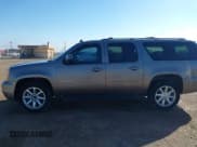 ✅ 2012 GMC Yukon XL SLT • VIN: 1GKS2KE73CR167820 • Lot: 41462950. Wystawiony na IAAI z przebiegiem 243 554 mil. Bezpłatny archiwum sprzedaży aukcyjnych z USA i szczegółowy raport historii pojazdu na DreamBid. Zdjęcie 14.