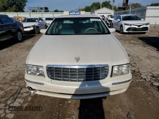 ✅ 1998 Cadillac DeVille • VIN: 1G6KD54YXWU708674 • Lot: 67453624. Listed on Copart with 120,110 mi. Free auction sales archive from the USA and detailed vehicle history report at DreamBid. Image 5.