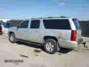 2010 Chevrolet Suburban LT z VIN 1GNUKJE36AR231624, wystawiony jako Copart lot #84595965 z przebiegiem 318 317 mil mil oraz Szkoda całkowita • Salvage title. Historia ofert i sprzedaży dostępna na DreamBid. Obrazek 2.