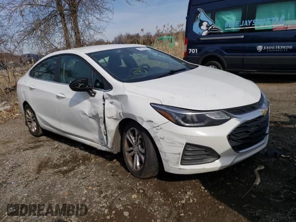 ✅ 2019 Chevrolet Cruze LT • VIN: 1G1BE5SM2K7146765 • Lot: 43485573. Listed on Copart with 109,685 mi. Free auction sales archive from the USA and detailed vehicle history report at DreamBid. Image 4.