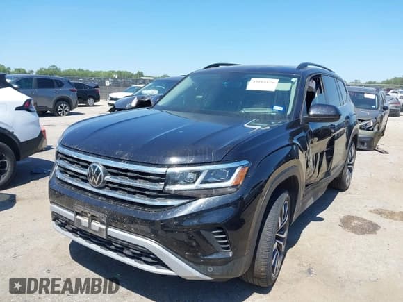 ✅ 2022 Volkswagen Atlas SE • VIN: 1V2KR2CA1NC558345 • Lot: 43114179. Listed on IAAI with 33,042 mi. Free auction sales archive from the USA and detailed vehicle history report at DreamBid. Image 2.
