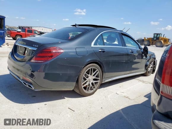 ✅ 2018 Mercedes-Benz S 63 AMG • VIN: WDDUG8JB2JA401661 • Lot: 53571305. Listed on Copart with Not provided. Free auction sales archive from the USA and detailed vehicle history report at DreamBid. Image 3.