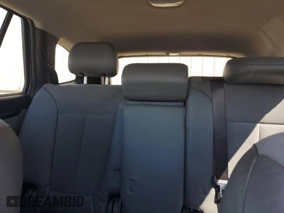 2012 Hyundai Santa Fe SE с VIN 5XYZH4AG3CG140304, выставлен на аукционе Copart как лот 47563144 с пробегом 83 823 миль миль и На запчасти • Non repairable. История ставок и продаж доступна на DreamBid. Изображение 10.